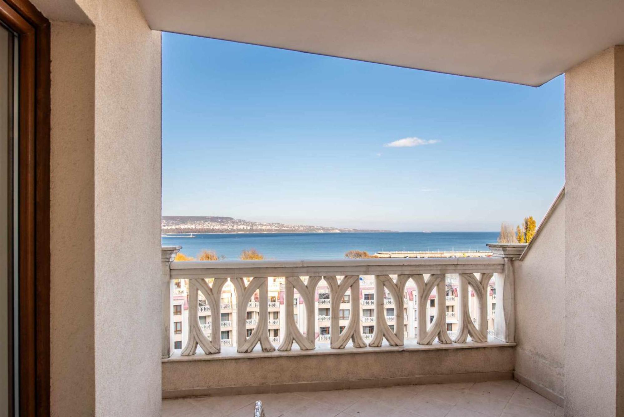 Azur Del Mar Seaview Apartment Varna Buitenkant foto